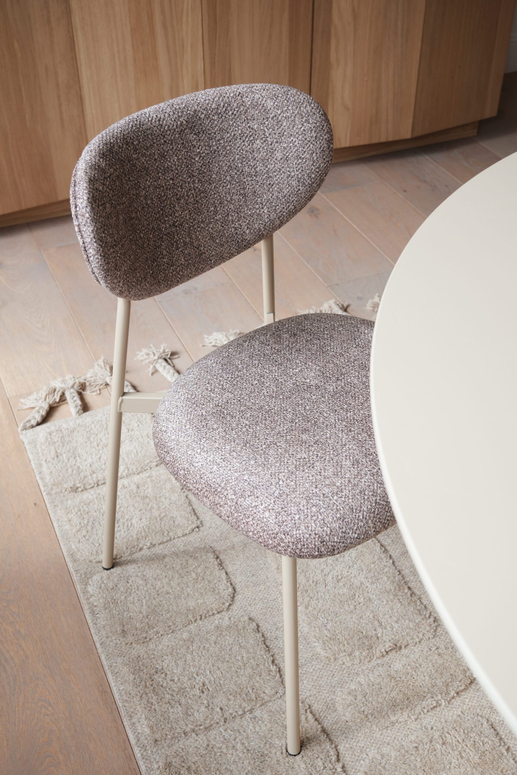 chaise moderne salle à manger