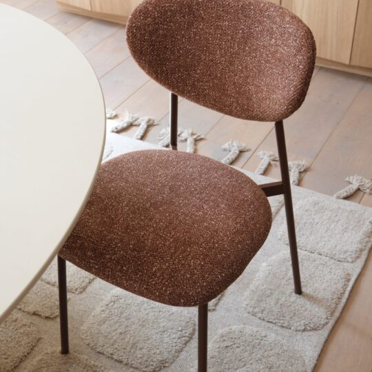 chaise moderne pour salle à manger