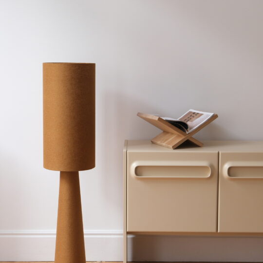 Porte livre en bois