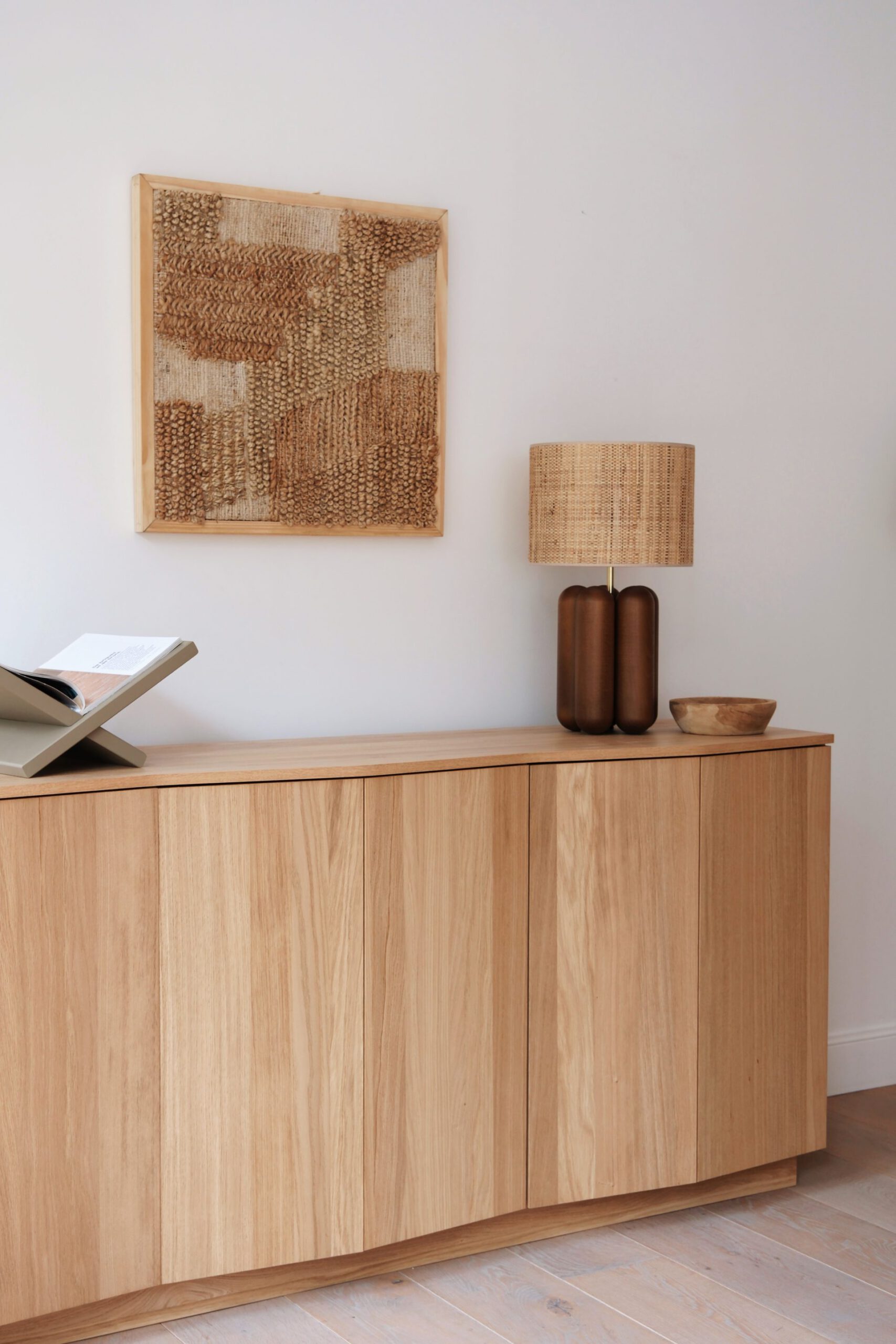 Décoration murale en jute et bois