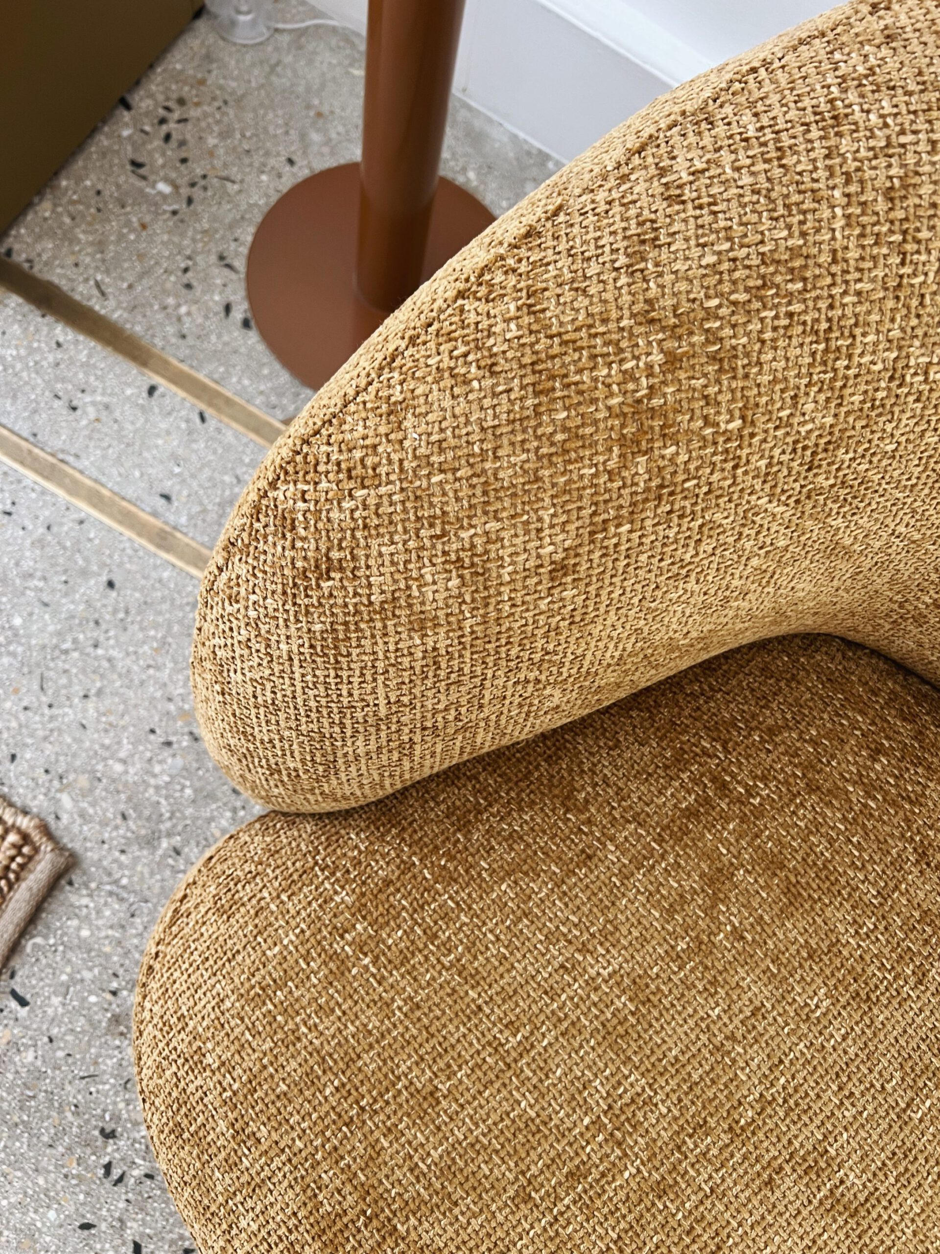 Fauteuil club tissu chiné bronze – Image 3