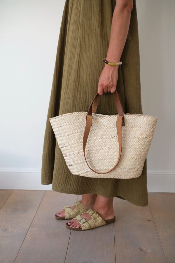 panier avec anse en cuir