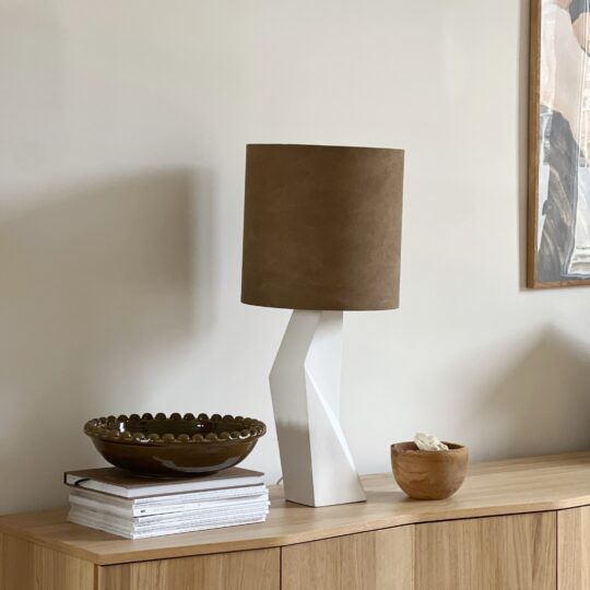 Lampe à poser en céramique Paros – Image 1