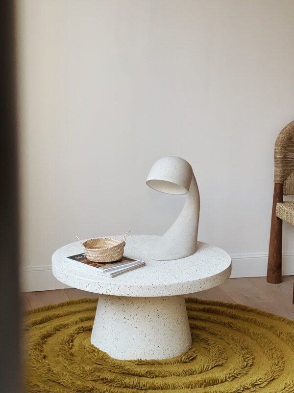 Table basse ronde en terrazzo