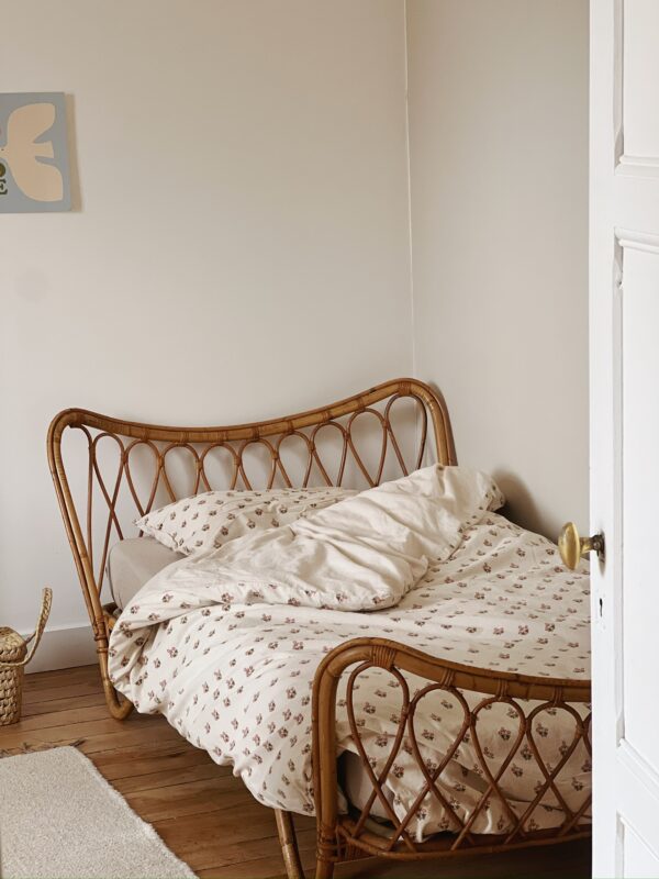 Lit en rotin vintage