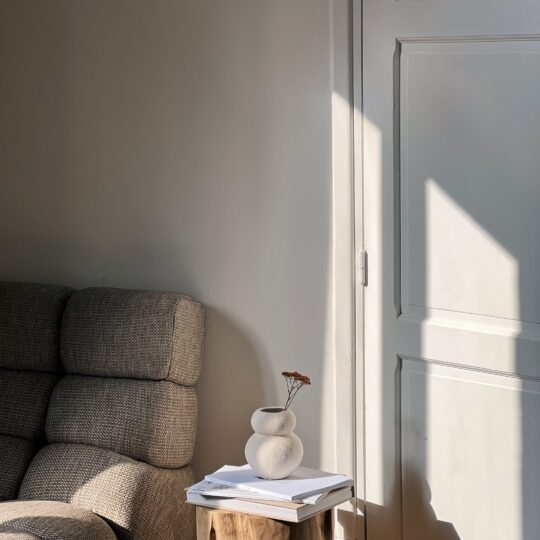 Tabouret en teck recyclé – Image 3