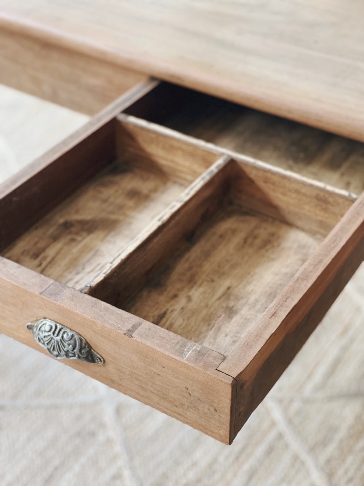Table de ferme ancienne en bois massif – Image 4
