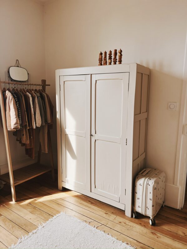 Armoire vintage chambre enfant