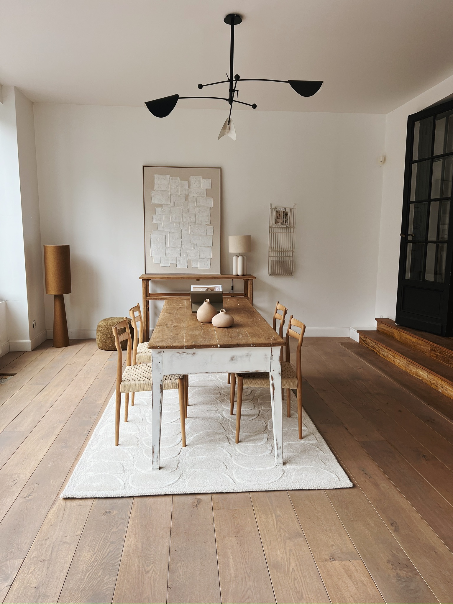 Table de ferme vintage en bois massif - pieds blancs – Image 2