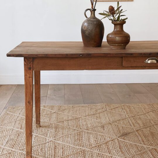 Table de ferme chinée