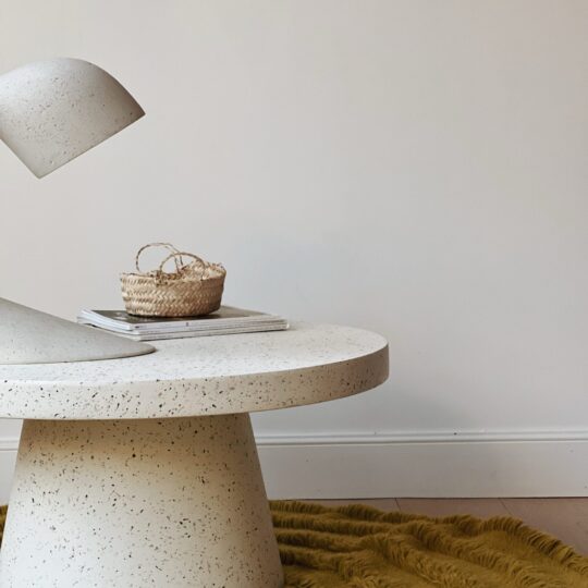 Table basse ronde en terrazzo – Image 3