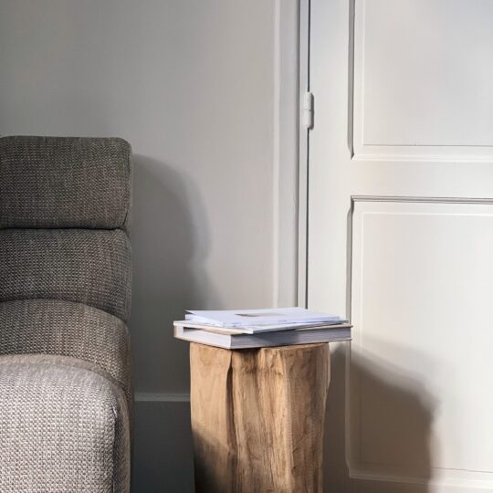 Tabouret en teck recyclé – Image 8