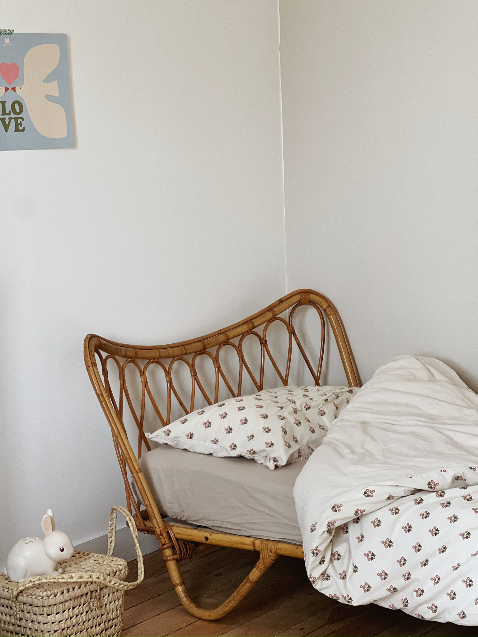 Lit en rotin vintage – Image 3