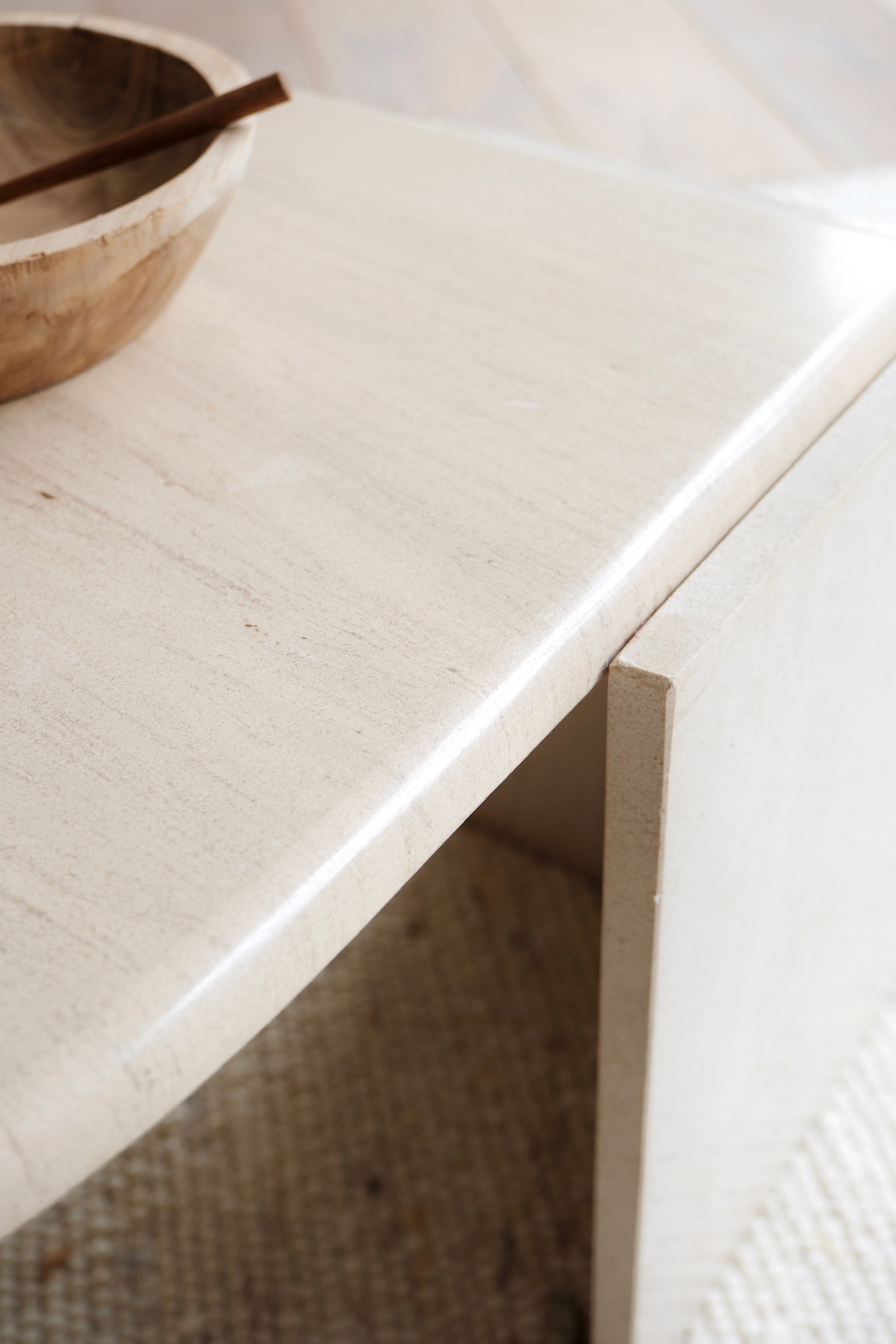table basse travertin vintage détail