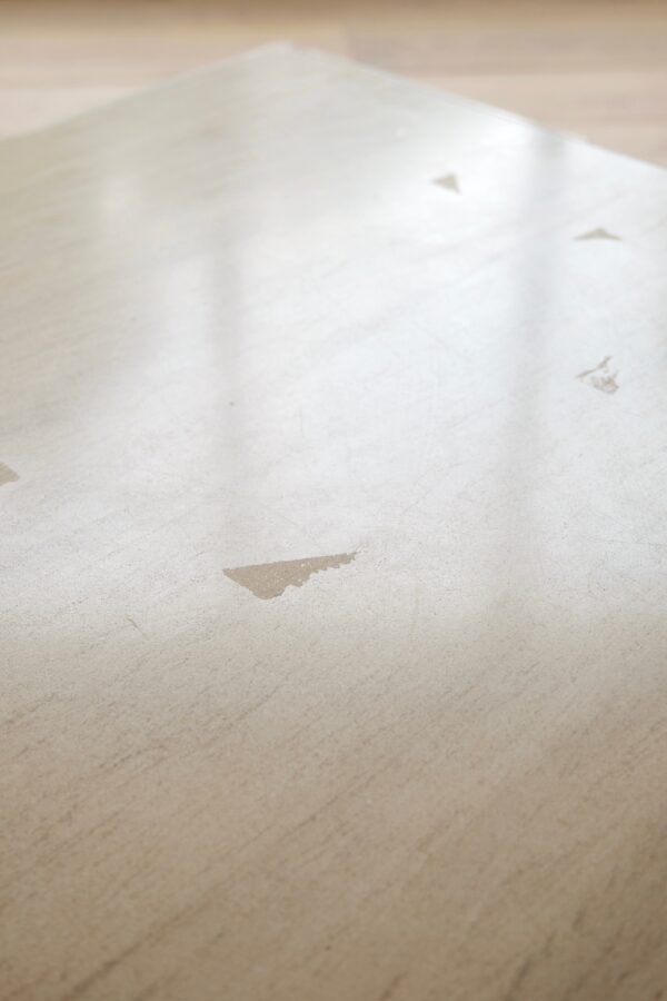 table basse travertin vintage détail