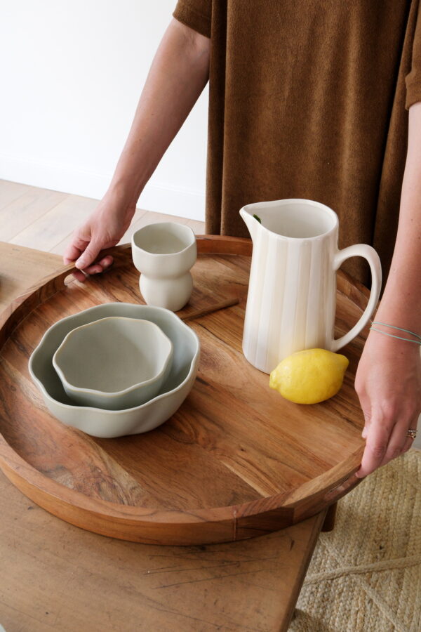 Grand plateau de service en bois