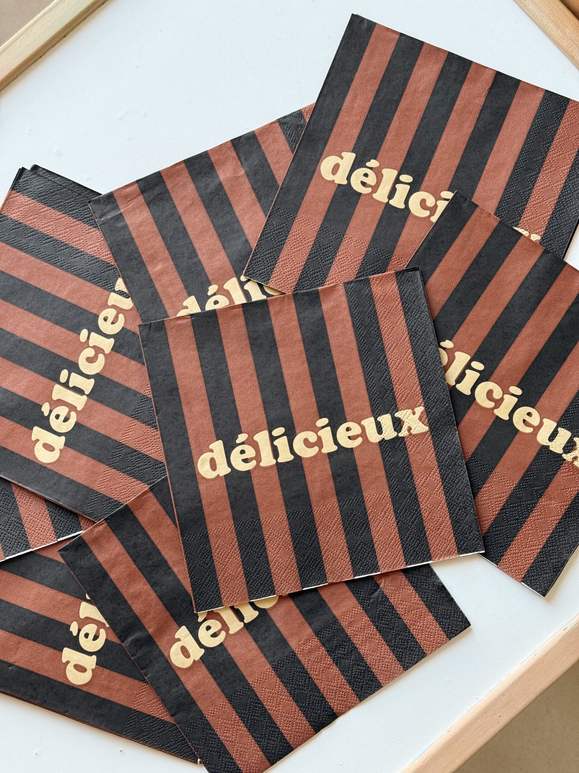 Serviettes en papier rayures