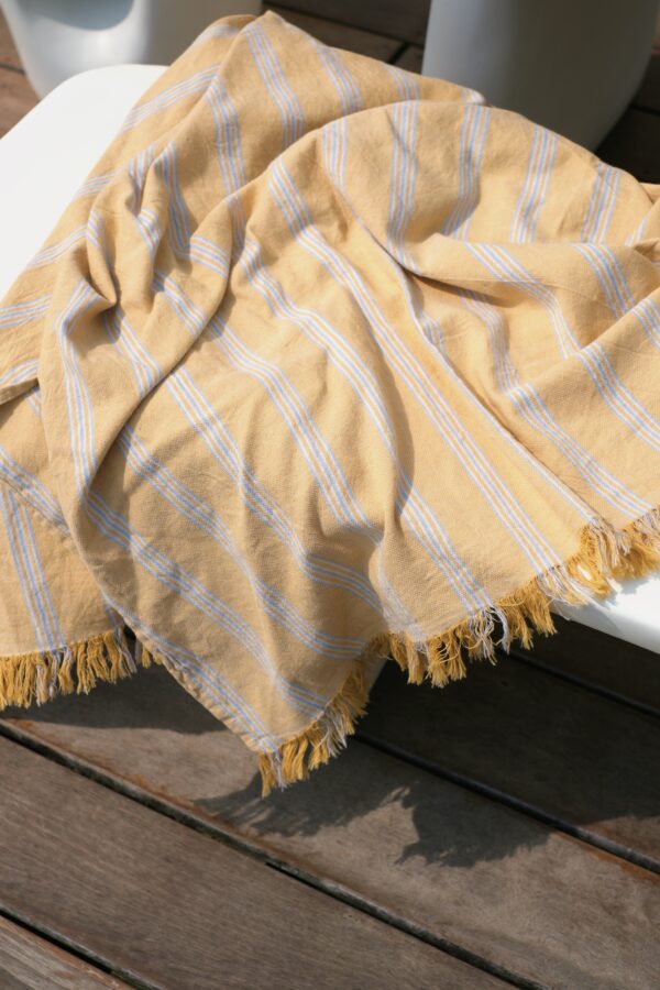 Fouta de plage jaune