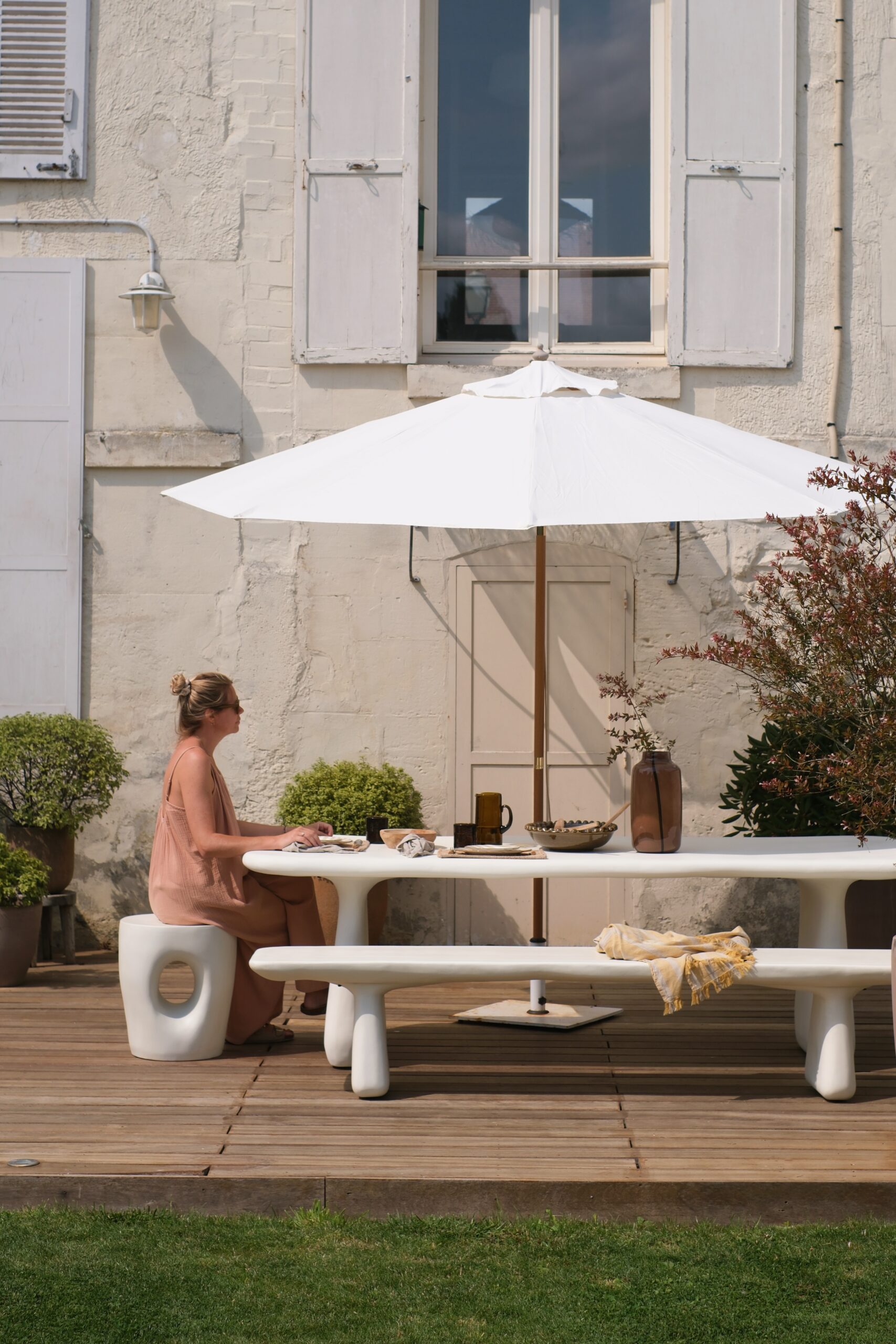 banc de jardin résine blanche