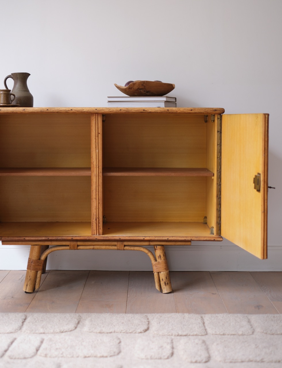 Buffet vintage en rotin naturel