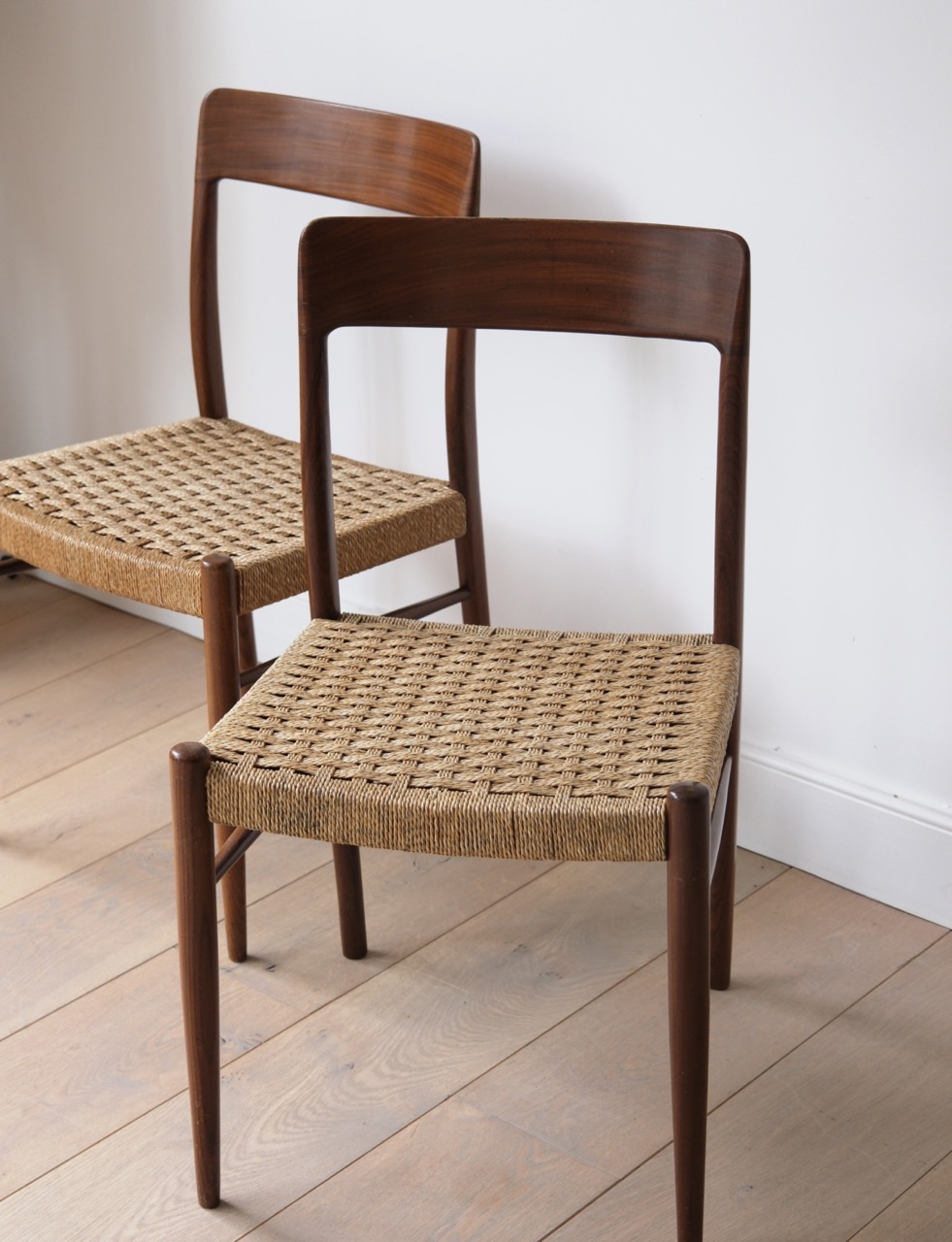 Paire de chaises vintage style Moller – Image 6