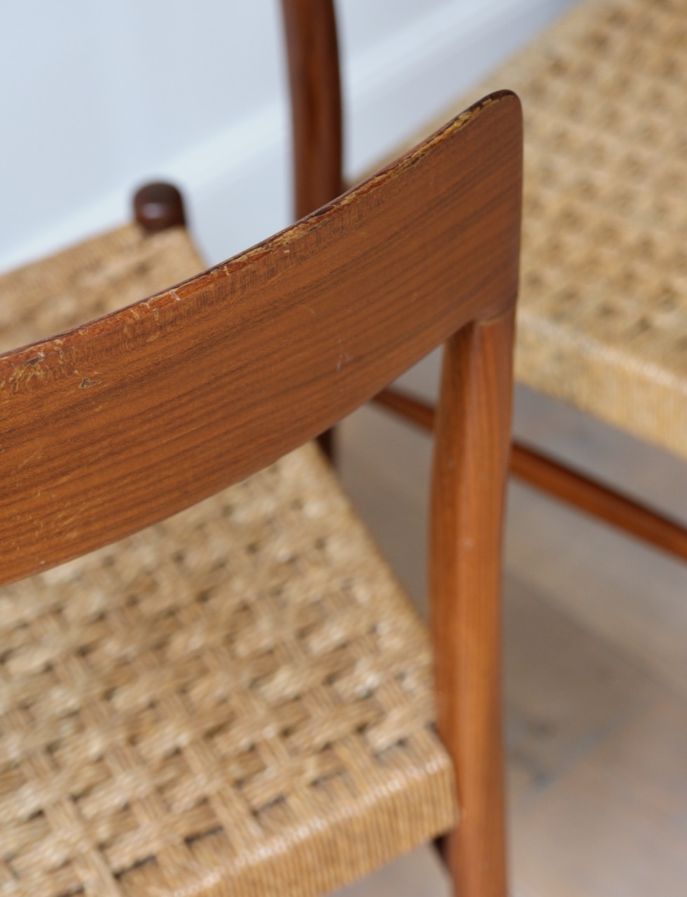 Paire de chaises vintage style Moller – Image 4