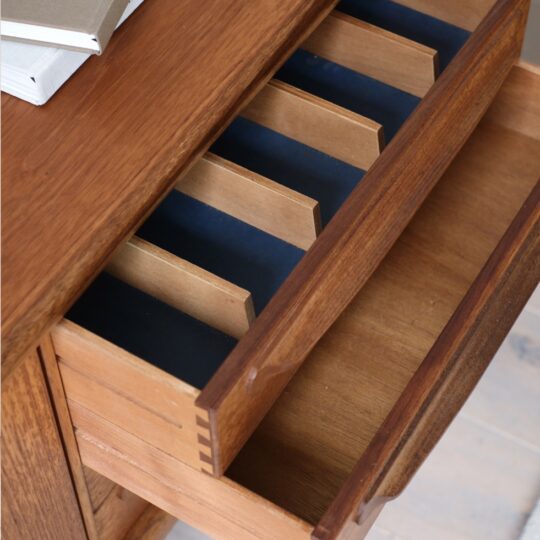 Enfilade vintage en teck Hortense – Image 3