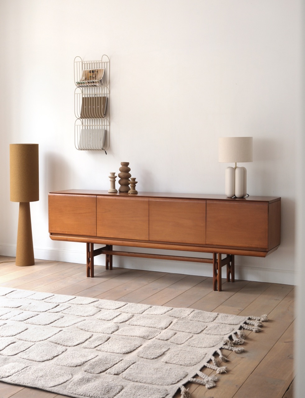 Enfilade en teck signée White & Newton – Image 2
