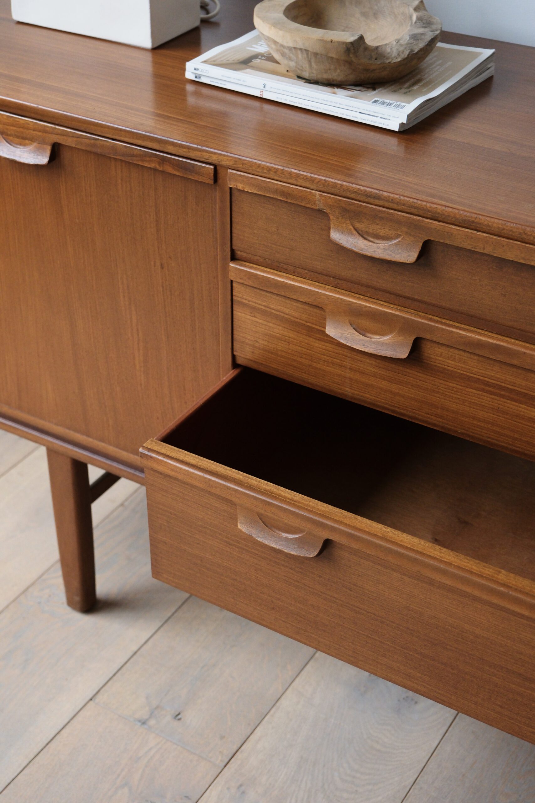 Enfilade vintage en teck Roberta – Image 3