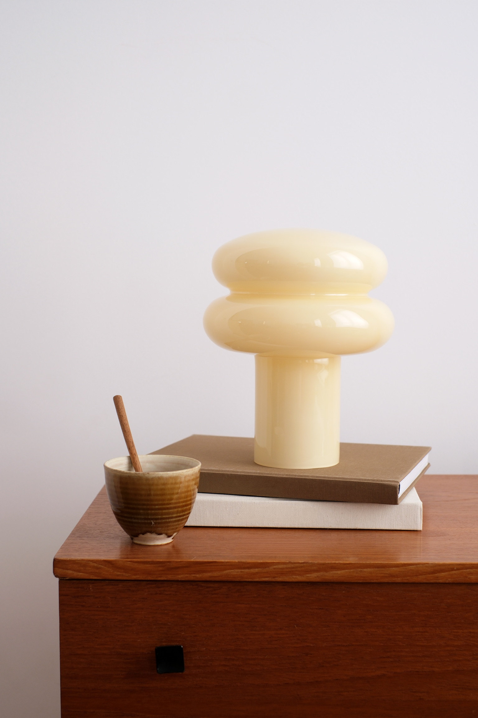 lampe à poser en verre coloré