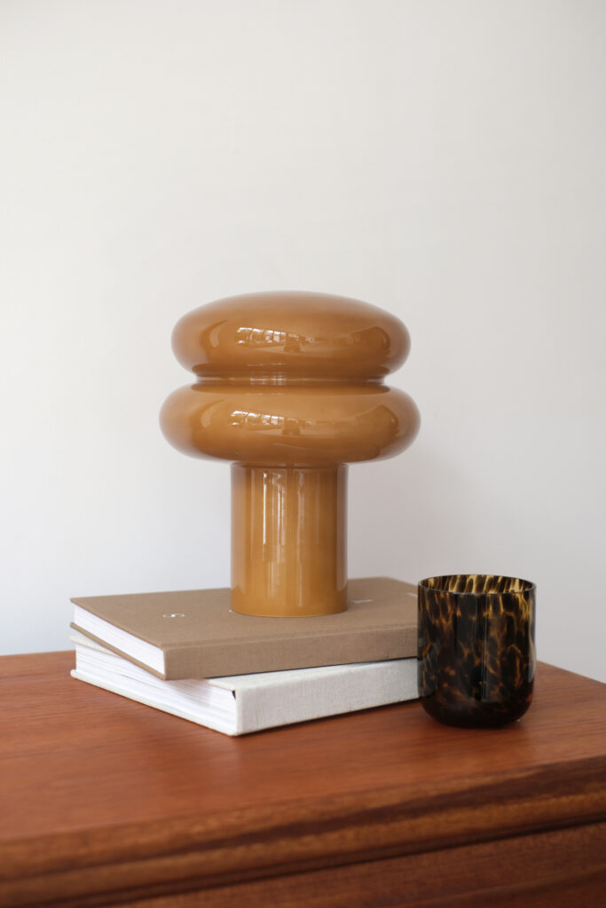 Lampe à poser globe