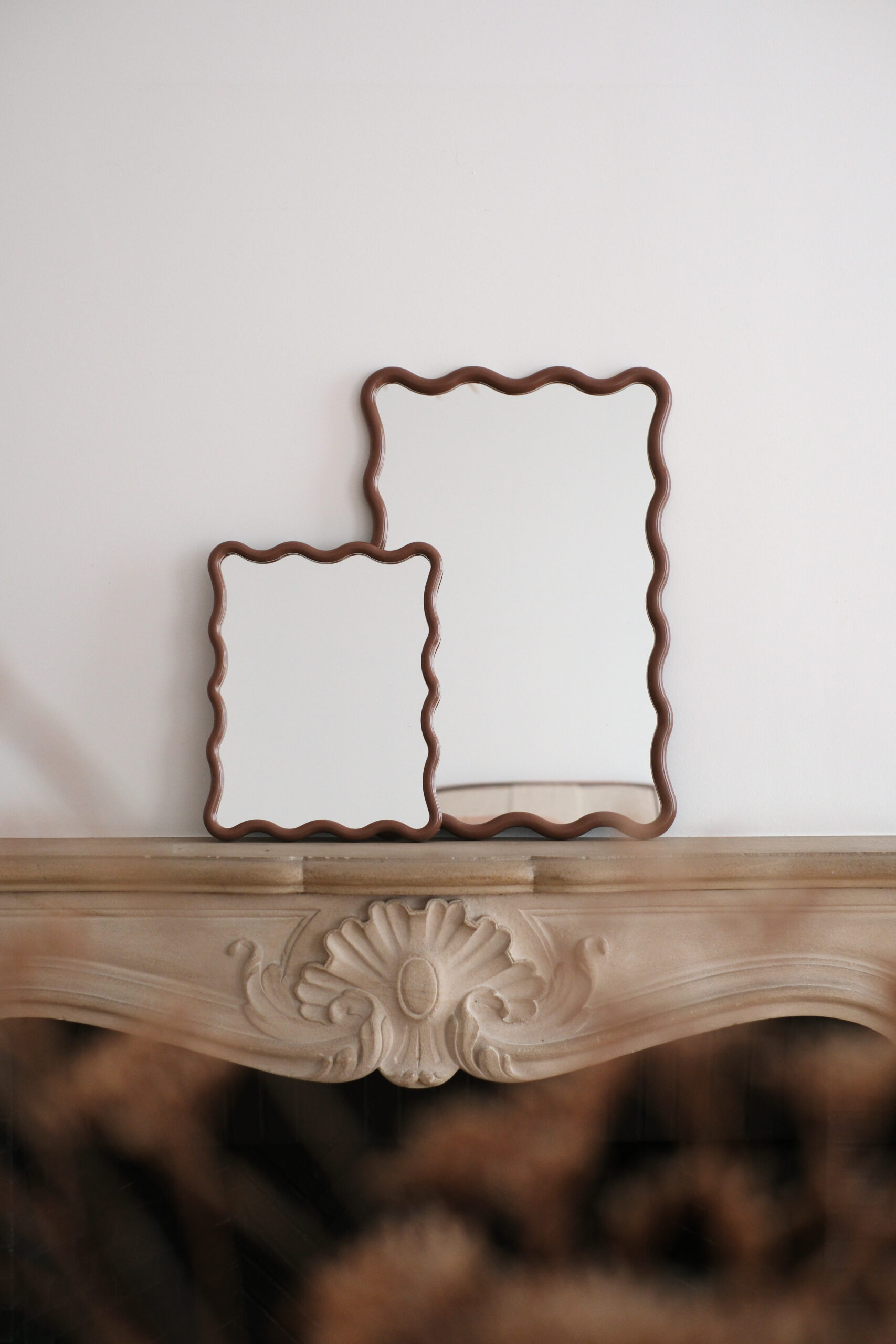 miroir mural ondulé