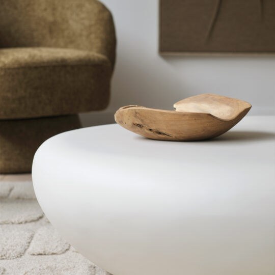 Table basse forme organique en microciment – Image 3