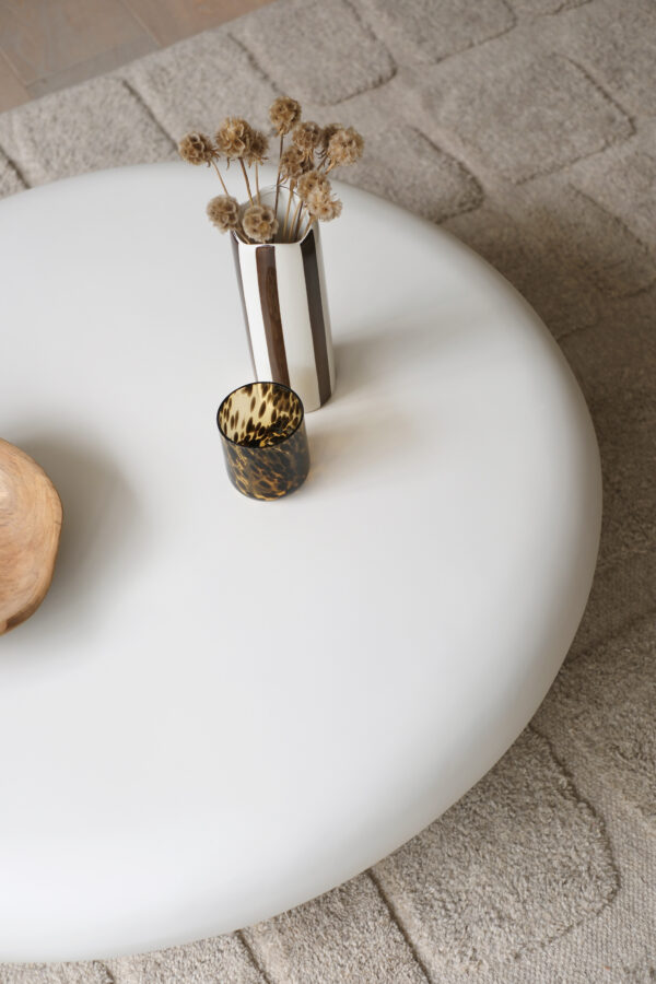 table basse microciment
