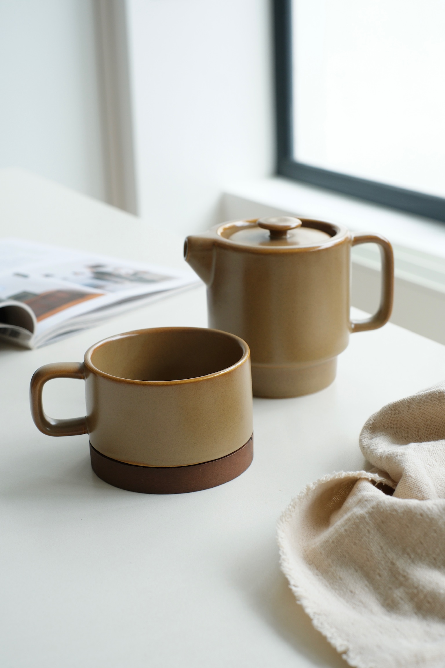 Théière solitaire en grès – Image 3