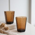 Gobelet en verre ambré