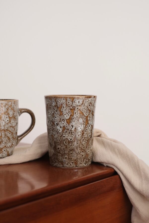 mug rustique moucheté sans hanse