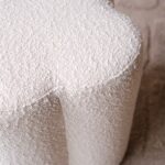 pouf bouclette crème détail