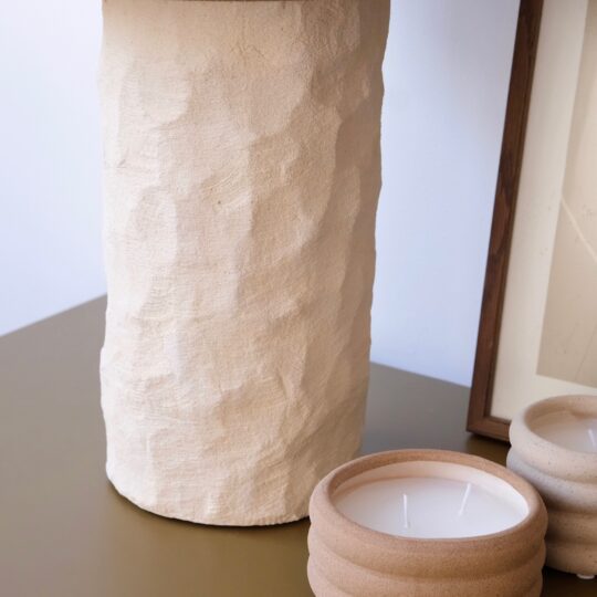 détail lampe à poser grès