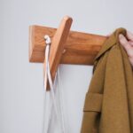 928b5275-81d7-4395-966e-f244b6e427dc patère bois 2 crochets
