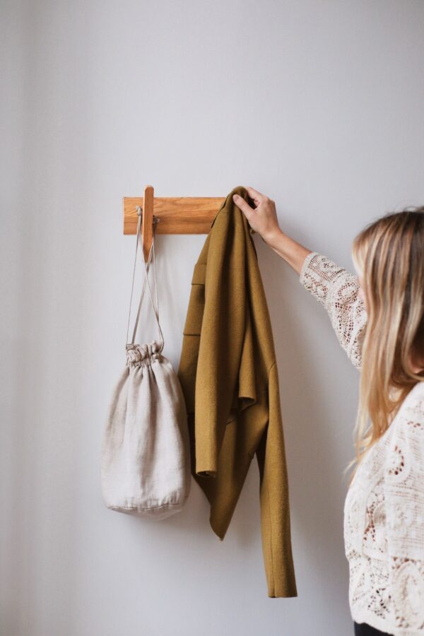 928b5275-81d7-4395-966e-f244b6e427dc patère bois 2 crochets