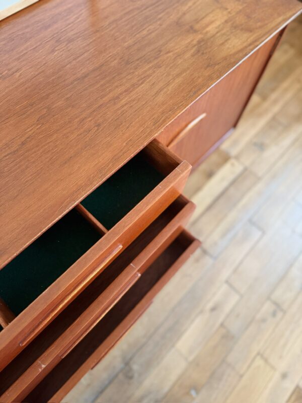 Enfilade vintage en teck Jentique