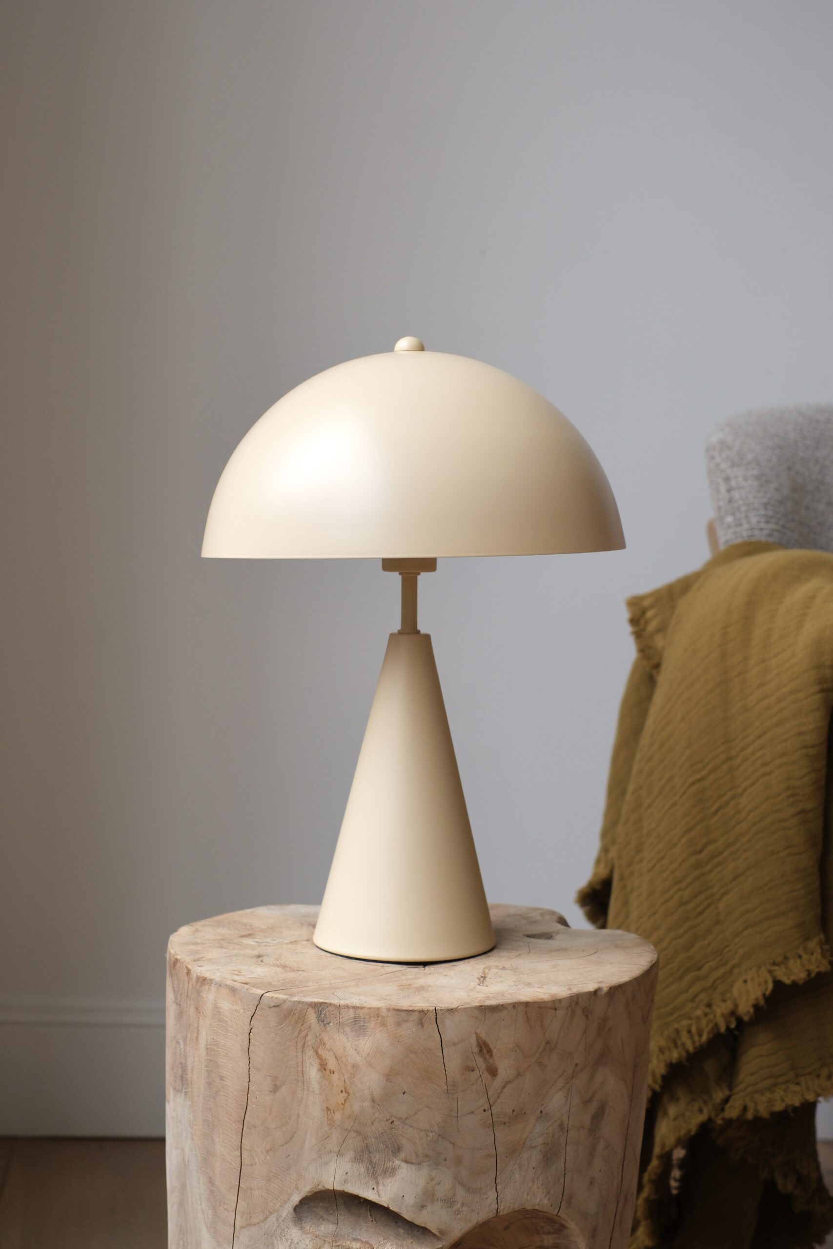 lampe champignon métal beige