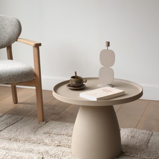 table d'appoint beige