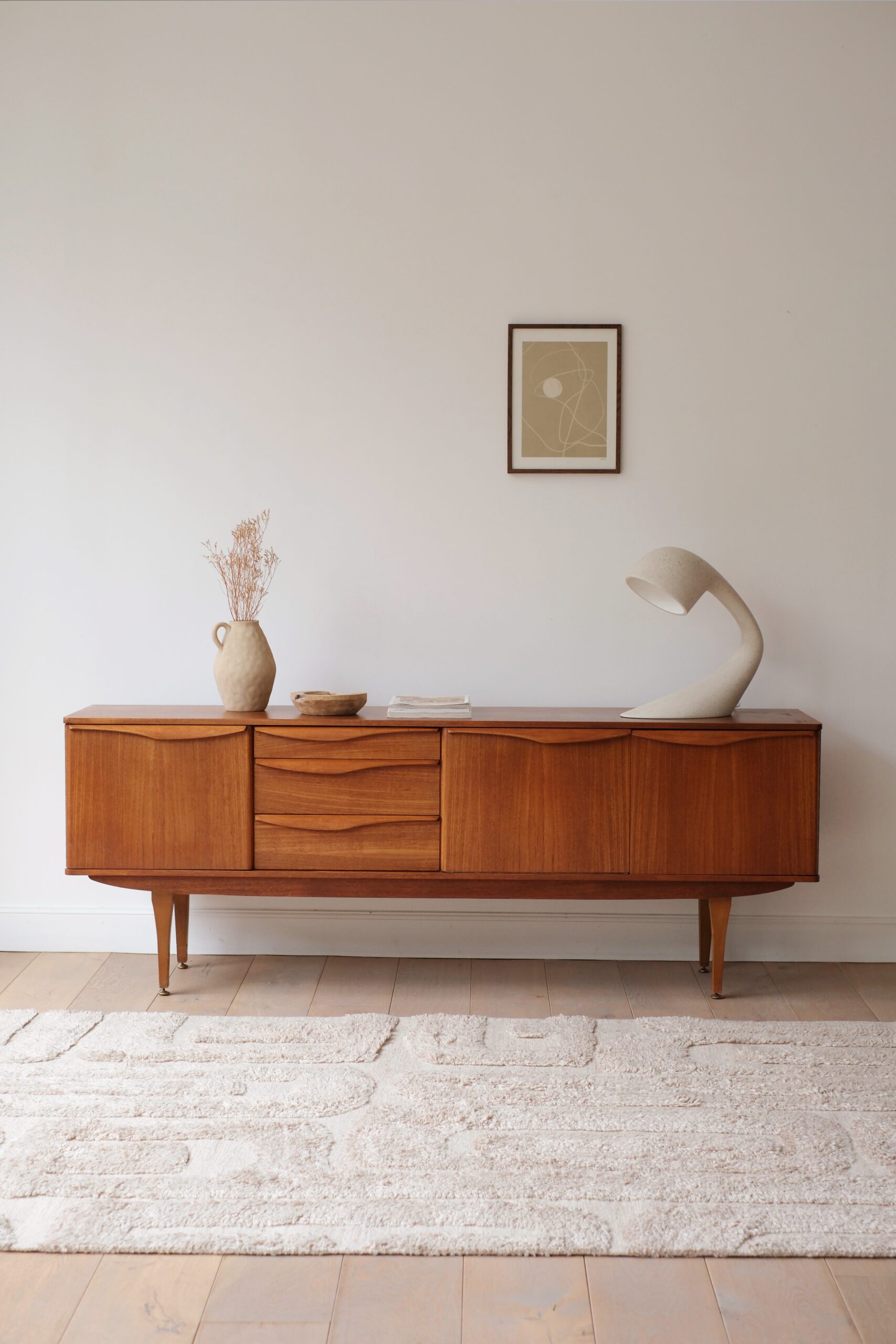 enfilade White & Newton vintage