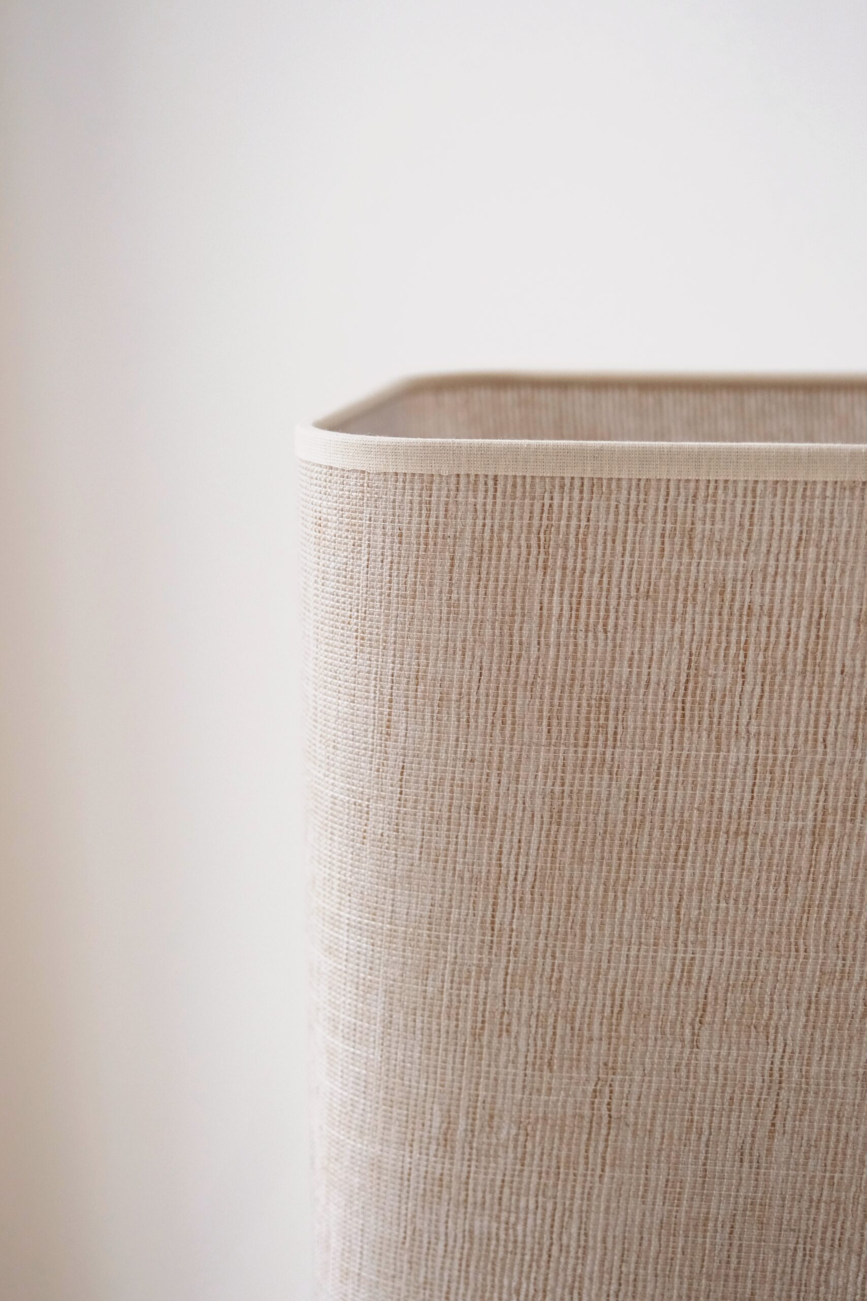 Lampe à poser en céramique abat-jour tissu – Image 3