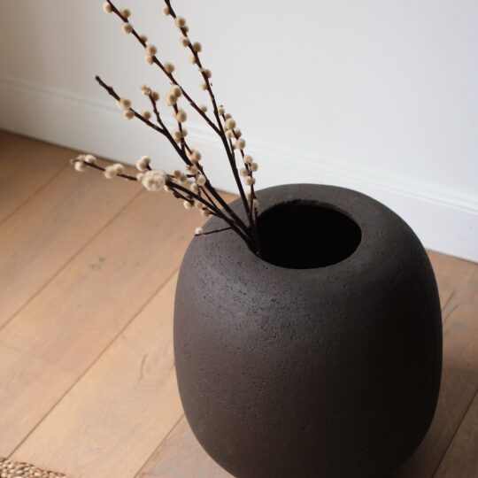 vase décoratif en pierre