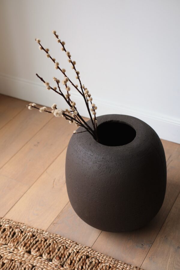 vase décoratif en pierre