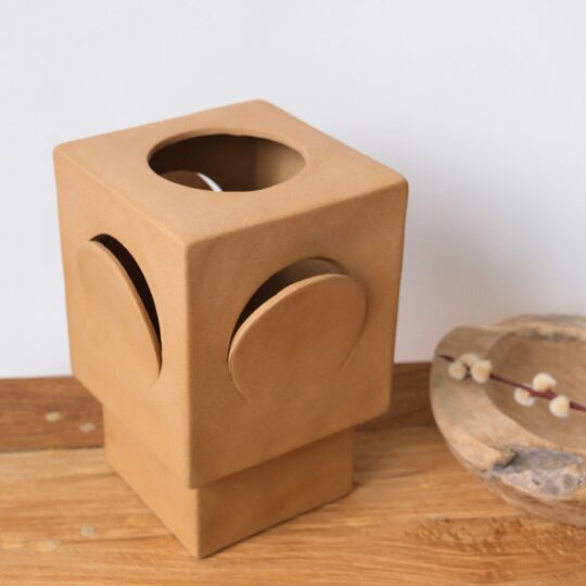 lampe à poser en céramique ocre