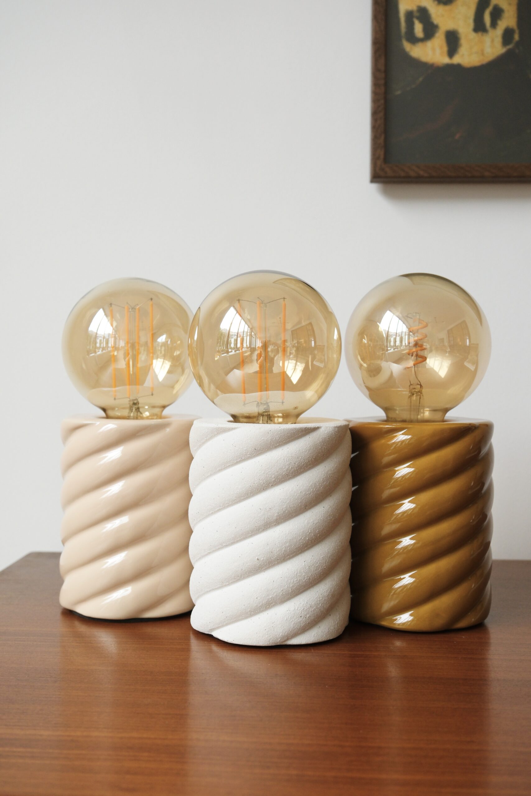 Petite lampe à poser torsadée Nina – Image 4